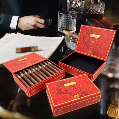 Customized cigar box