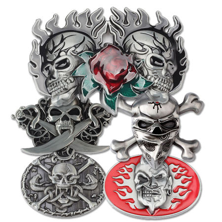Skull head design belt buckle